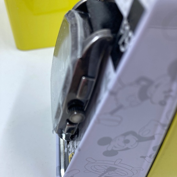 Disney Lot of 2 Mickey Mouse Watches 90th Anniversary 2018 New in Box - Picture 9 of 12